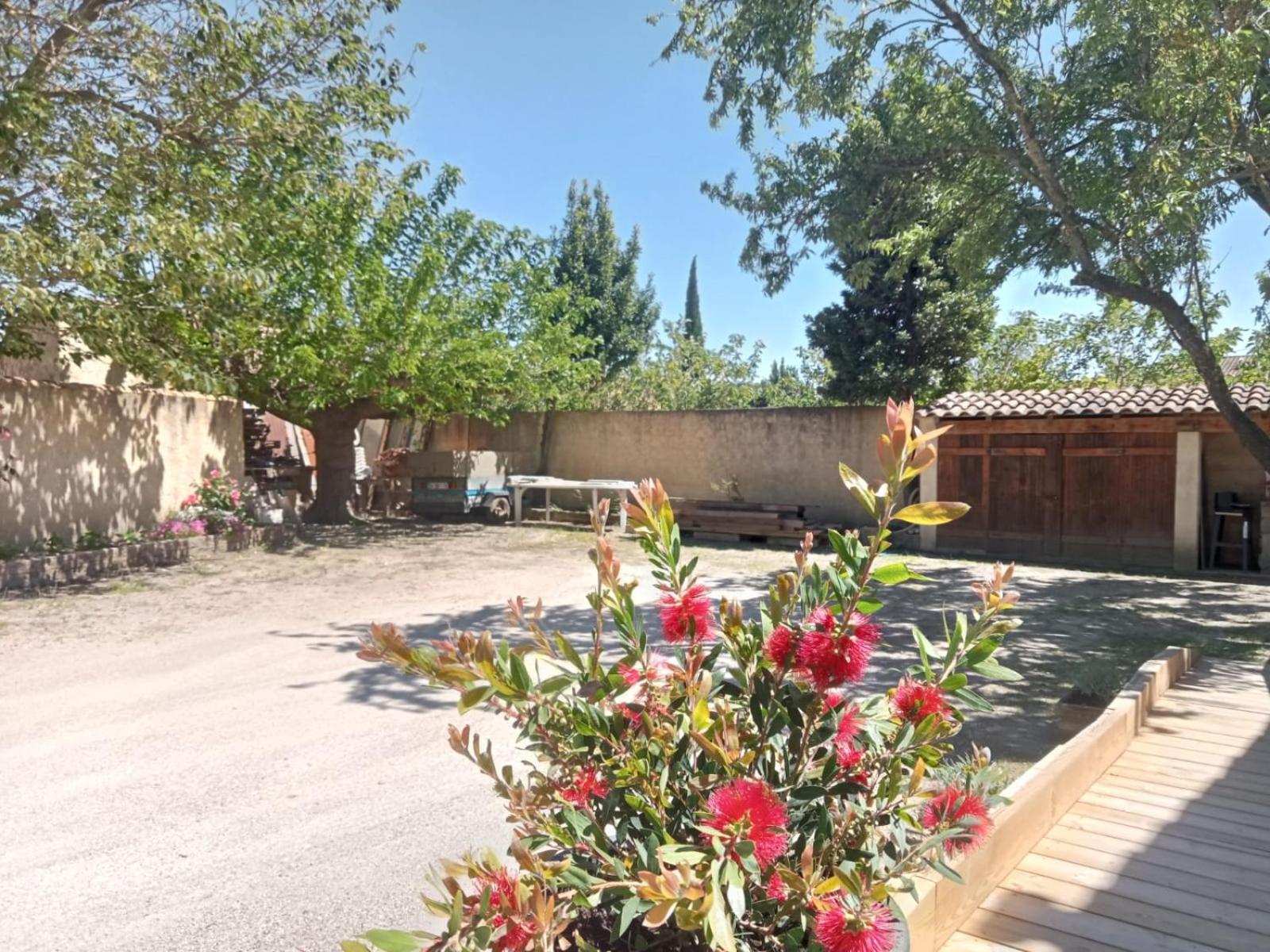 Le Mas De La Joelette Vedène Exterior foto